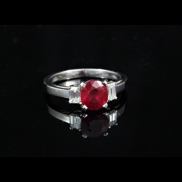 Bague rubis et diamants